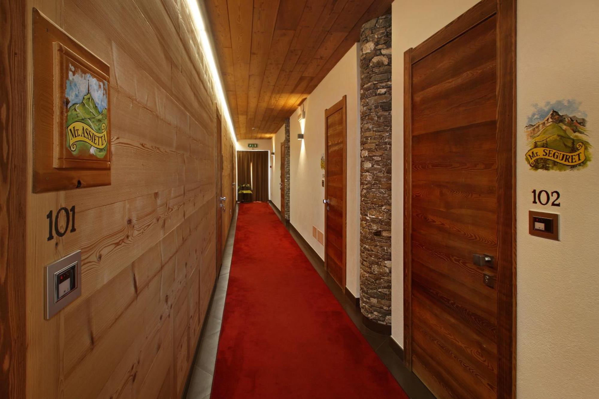 Chalet Allemand Oulx Exterior foto